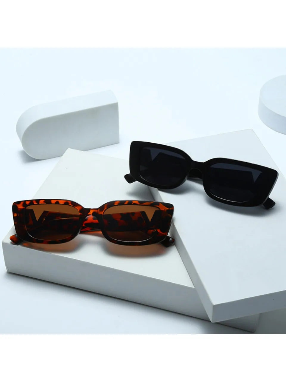 Lunettes de soleil cat eye rétro cool pour femmes, 2025 lunettes de soleil de luxe pour hommes, lunettes en gelée à la mode avec charnières en métal