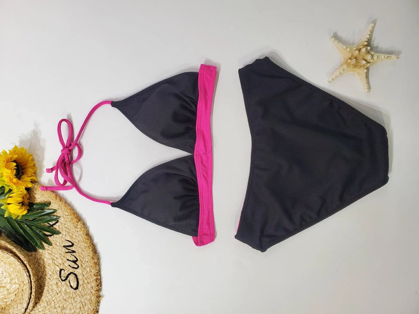 Maillot de bain bikini deux pièces pour femmes en couleur unie sexy, mode attrayante de marque chinoise, vêtements de plage à la mode.